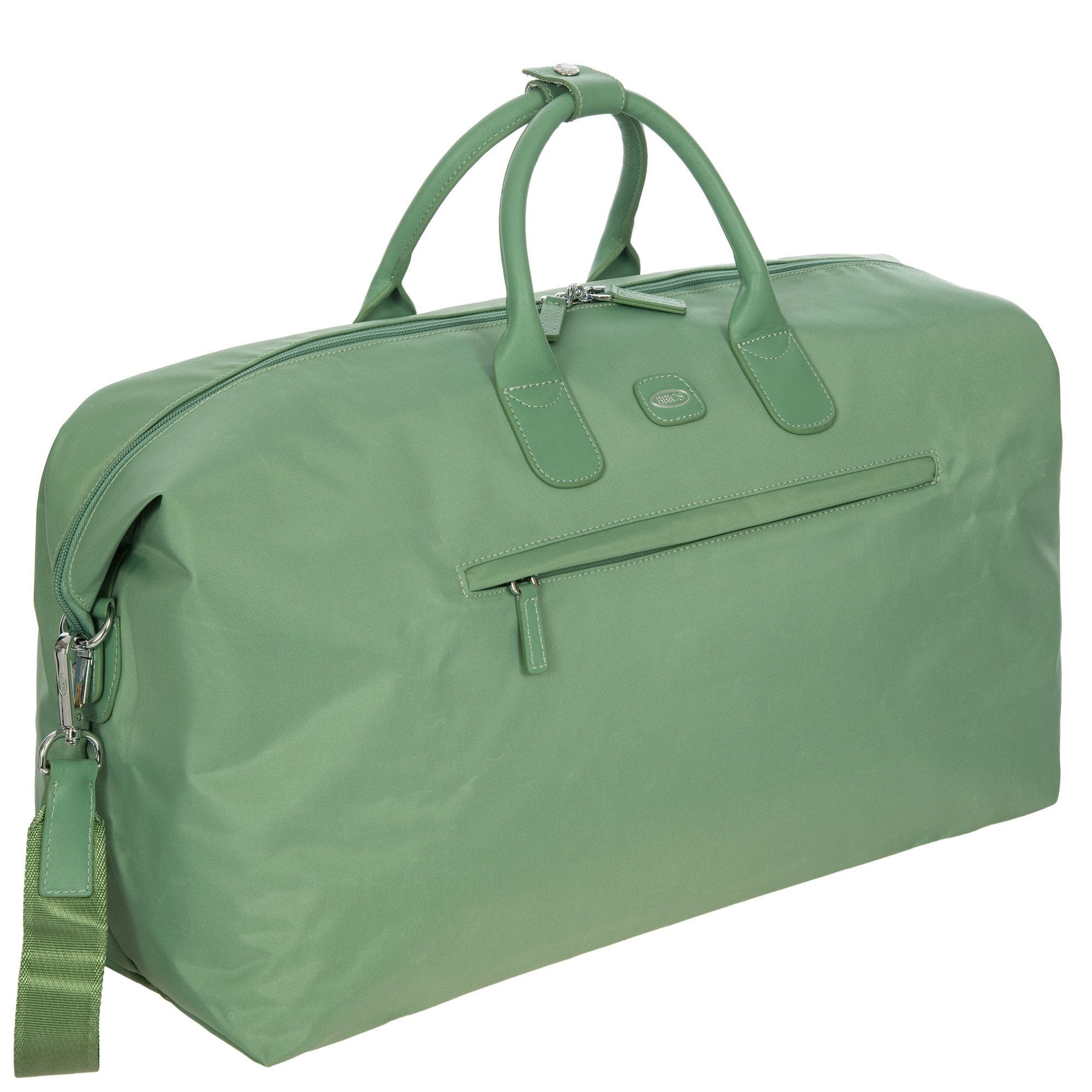 Bric
s Positano 22

 Deluxe Duffle, Alternate, color, Sage Green