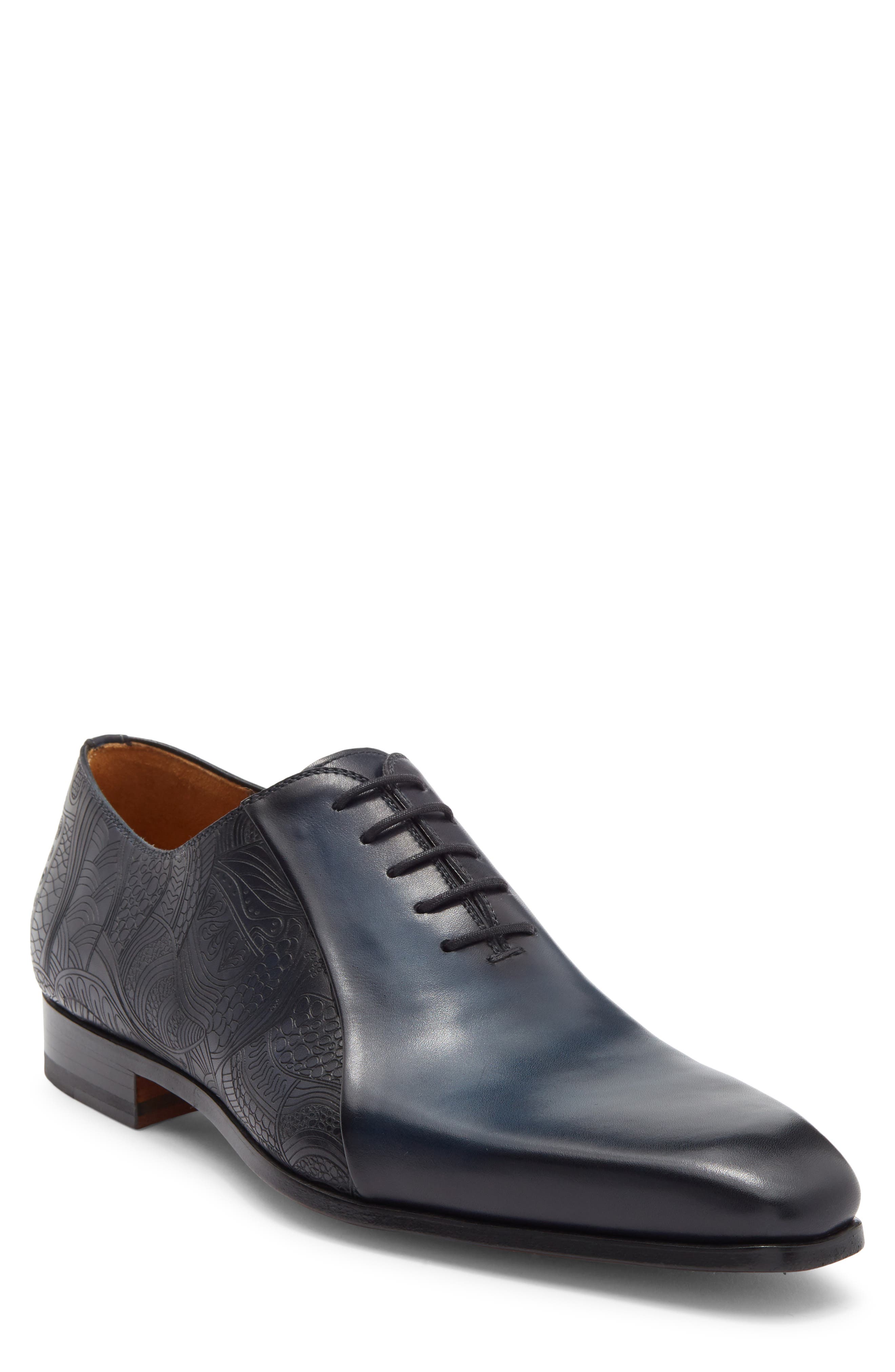 Magnanni Novian Debossed Oxford