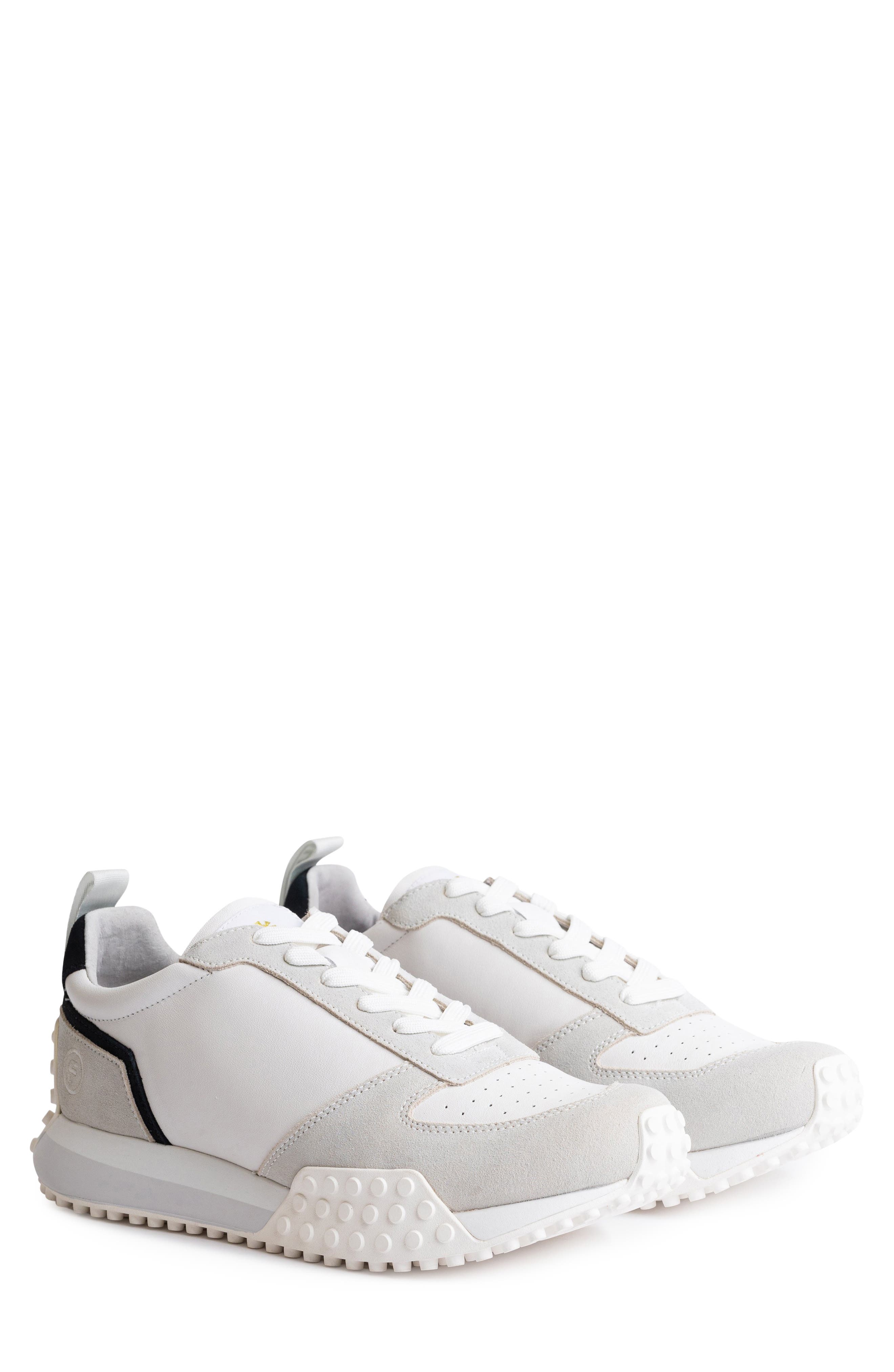 Smoove Trainer Leather Sneaker