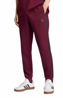 Essentials 3-Stripes Fleece Joggers