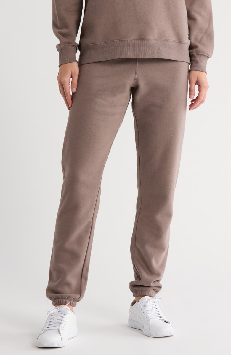 CALVIN KLEIN PERFORMANCE Logo Patch Slim Fit Sweatpants, Main, color, 