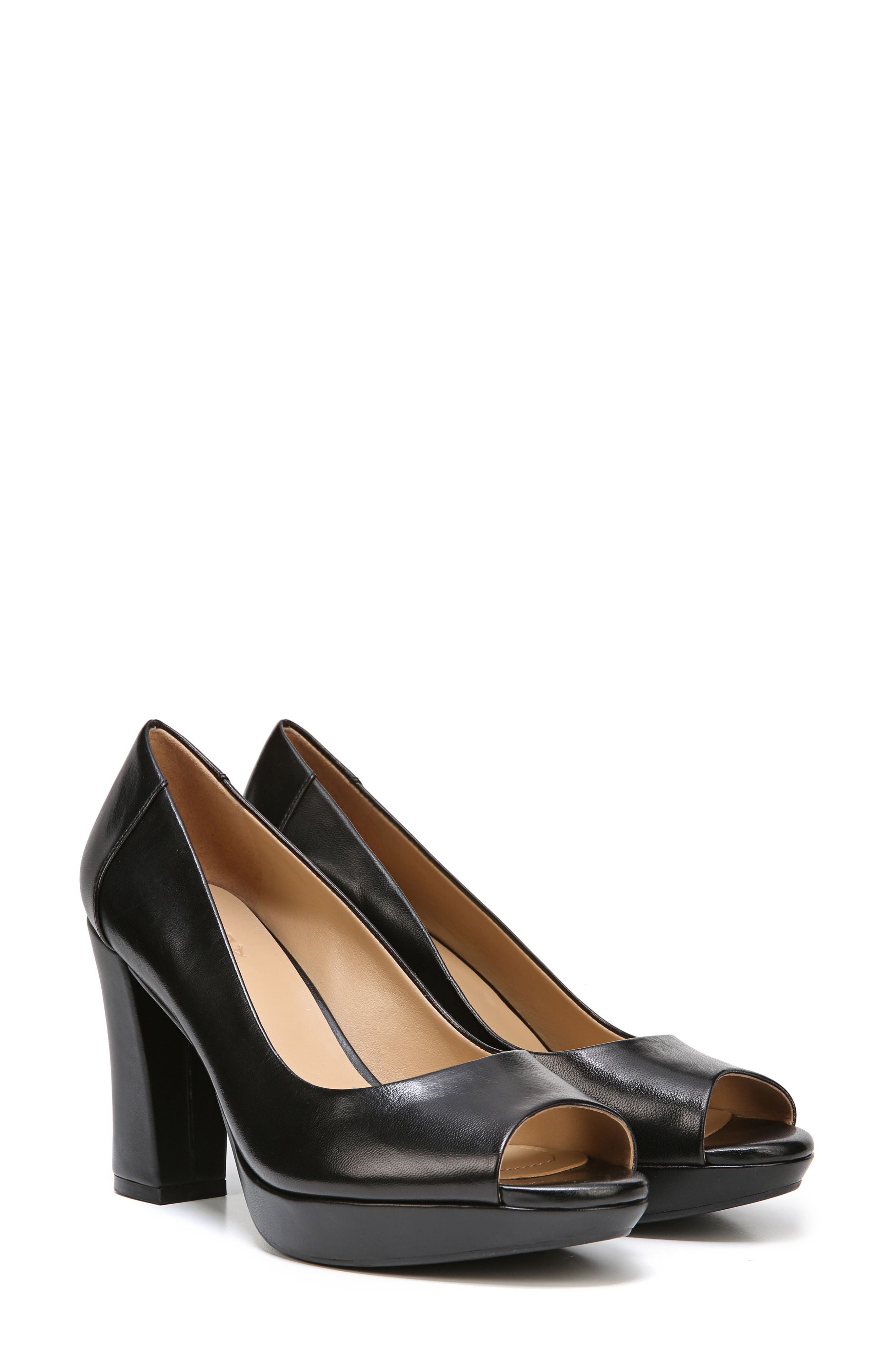 naturalizer amie pump