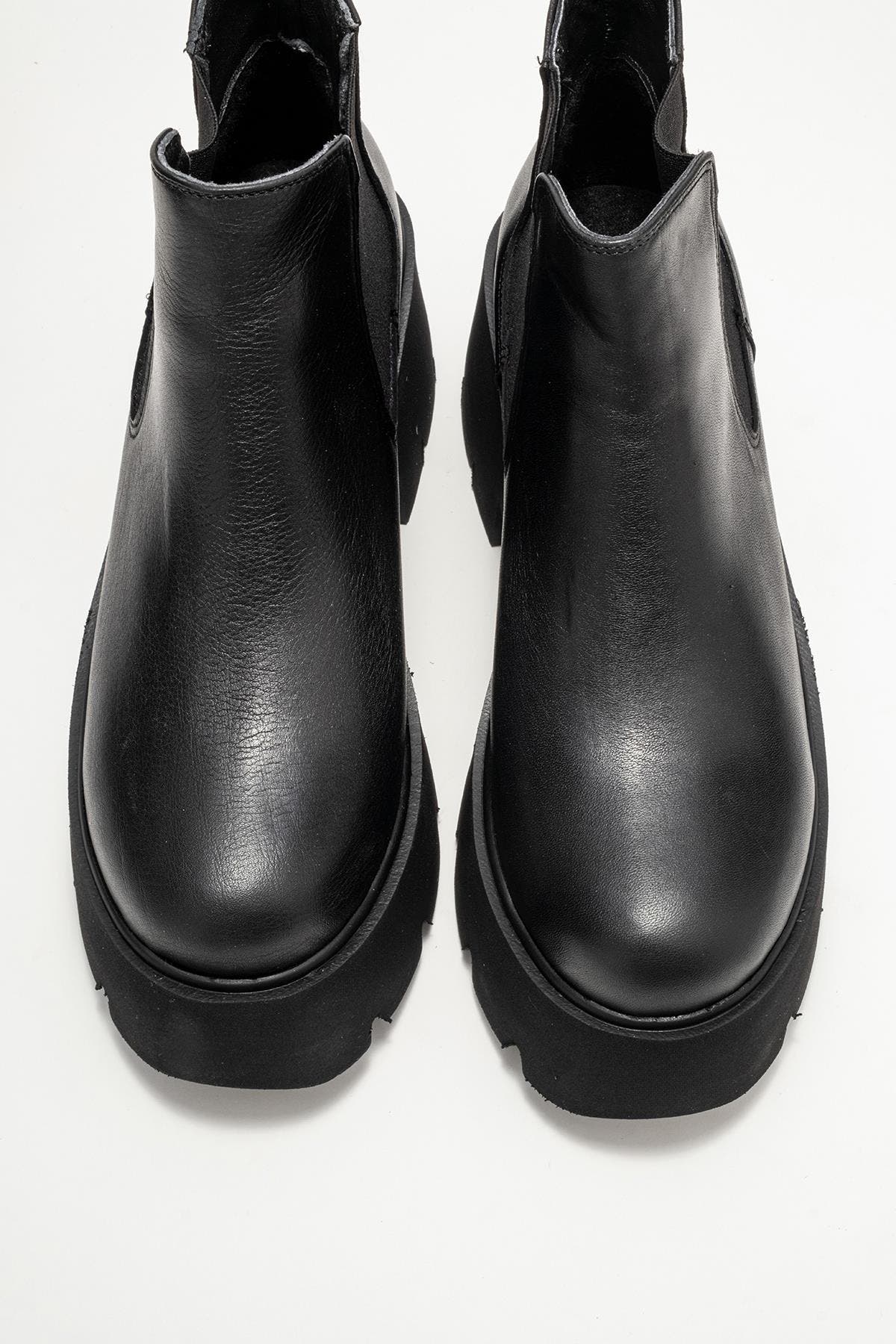 Forever 
Always Shoes Clen Leather Platform Chelsea Boot, Alternate, color, Black Leather