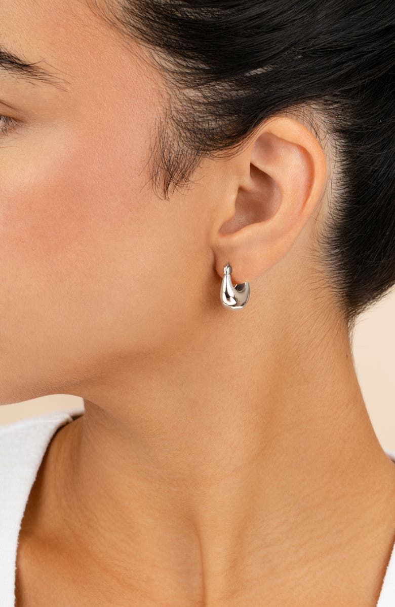 Sterling Forever Eleah Hoop Earrings, Alternate, color, Silver