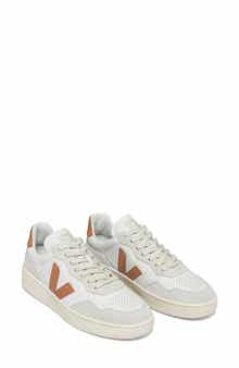 Veja V-90 Leather Sneaker