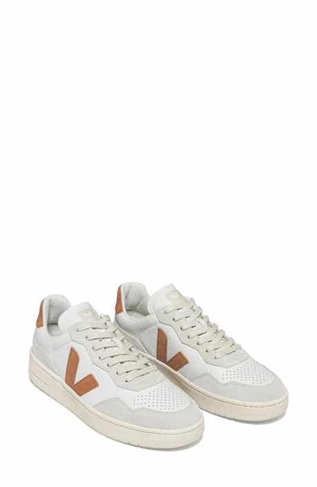 Veja V-90 Leather Sneaker