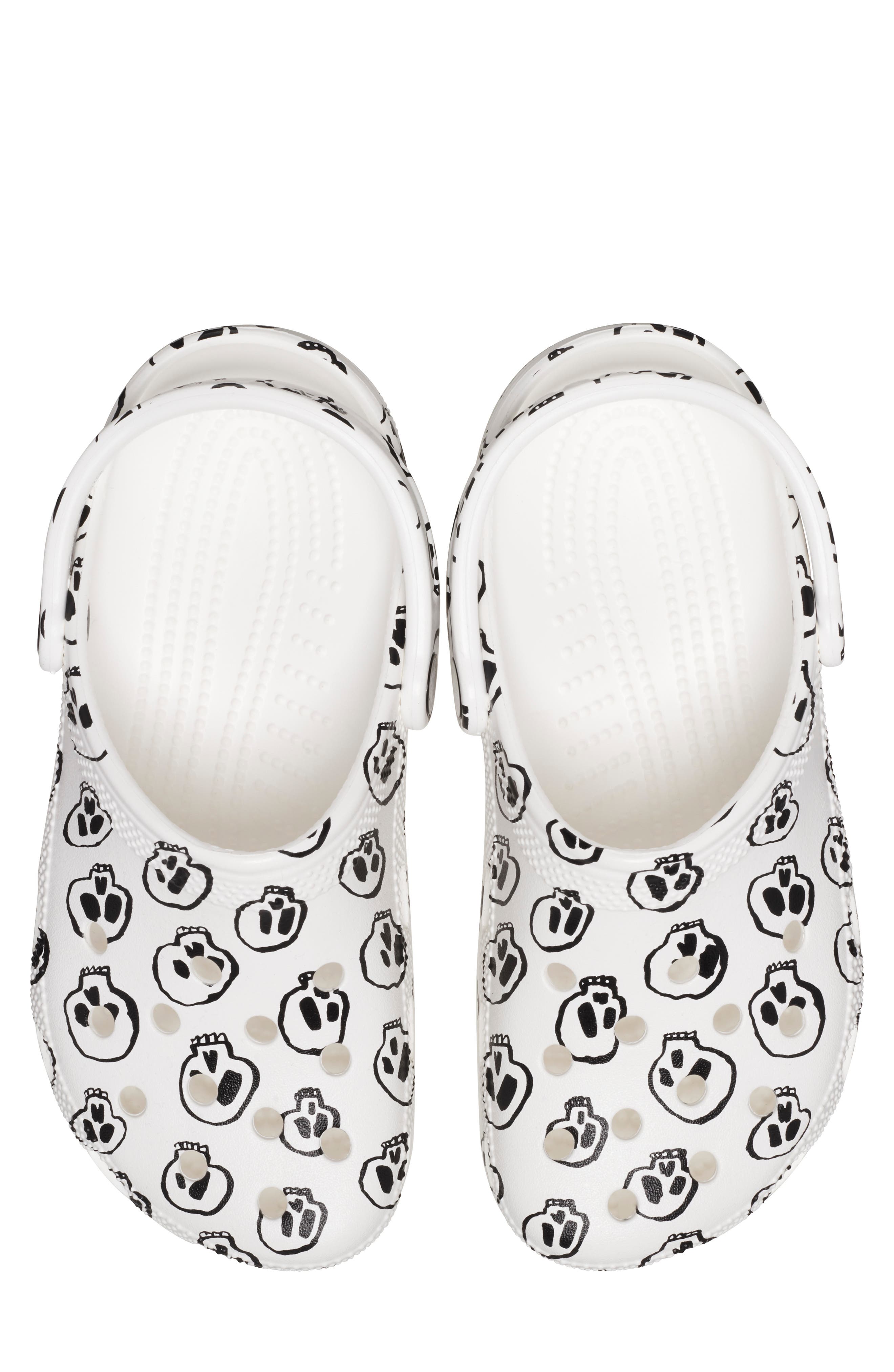 CROCS Classic Skull Print Clog, Alternate, color, 