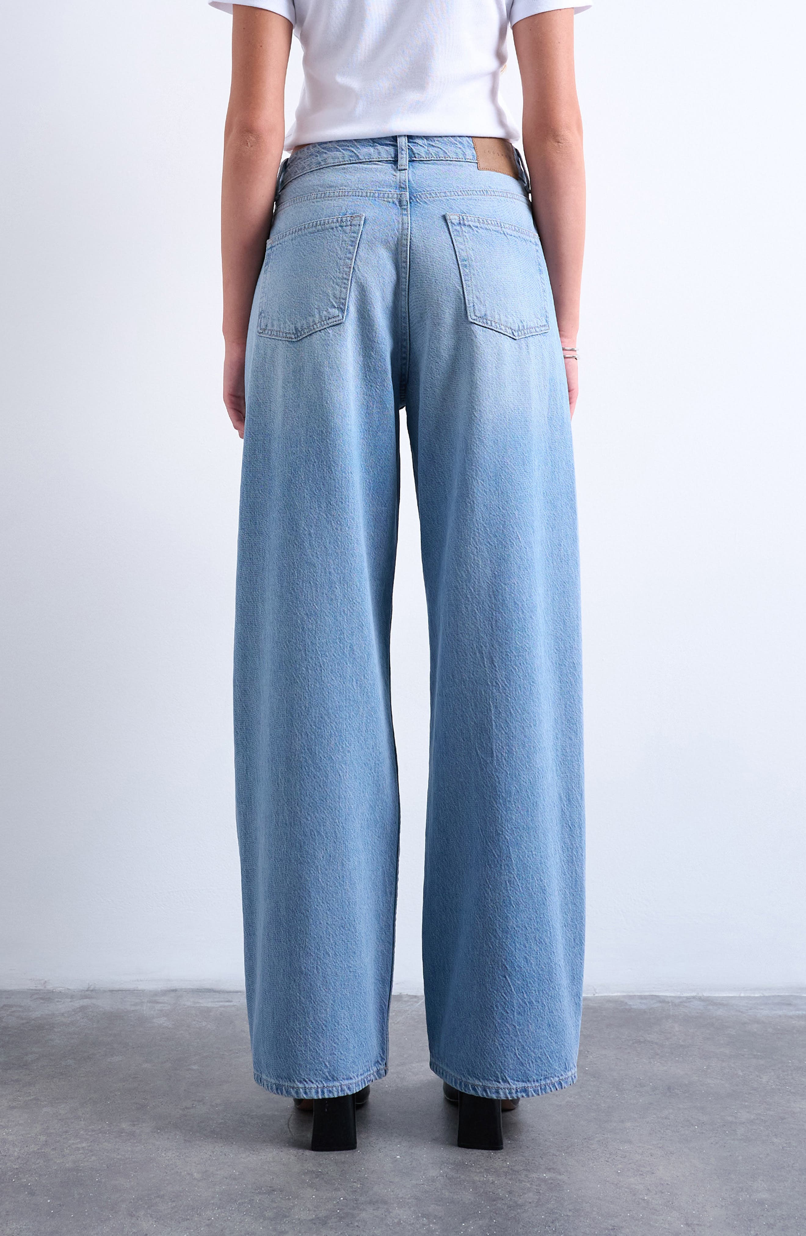 Column Mid Rise Jeans - image 2