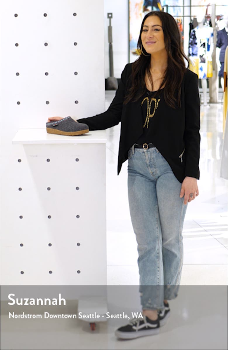 Grizzly Clog Slipper, sales video thumbnail