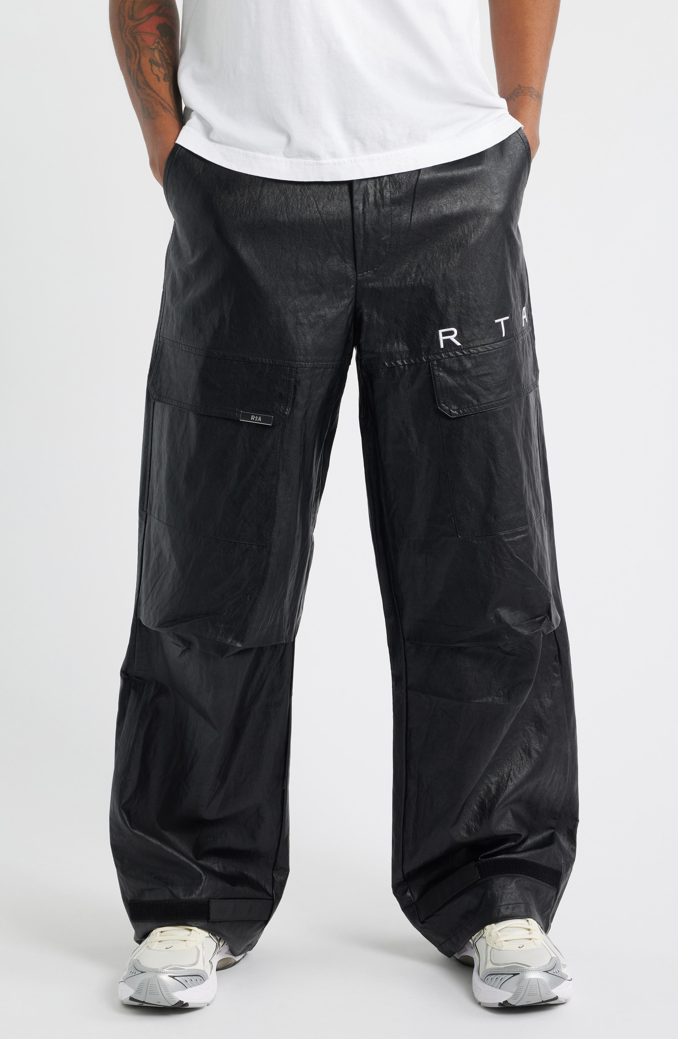 selected SHINY BLACK
