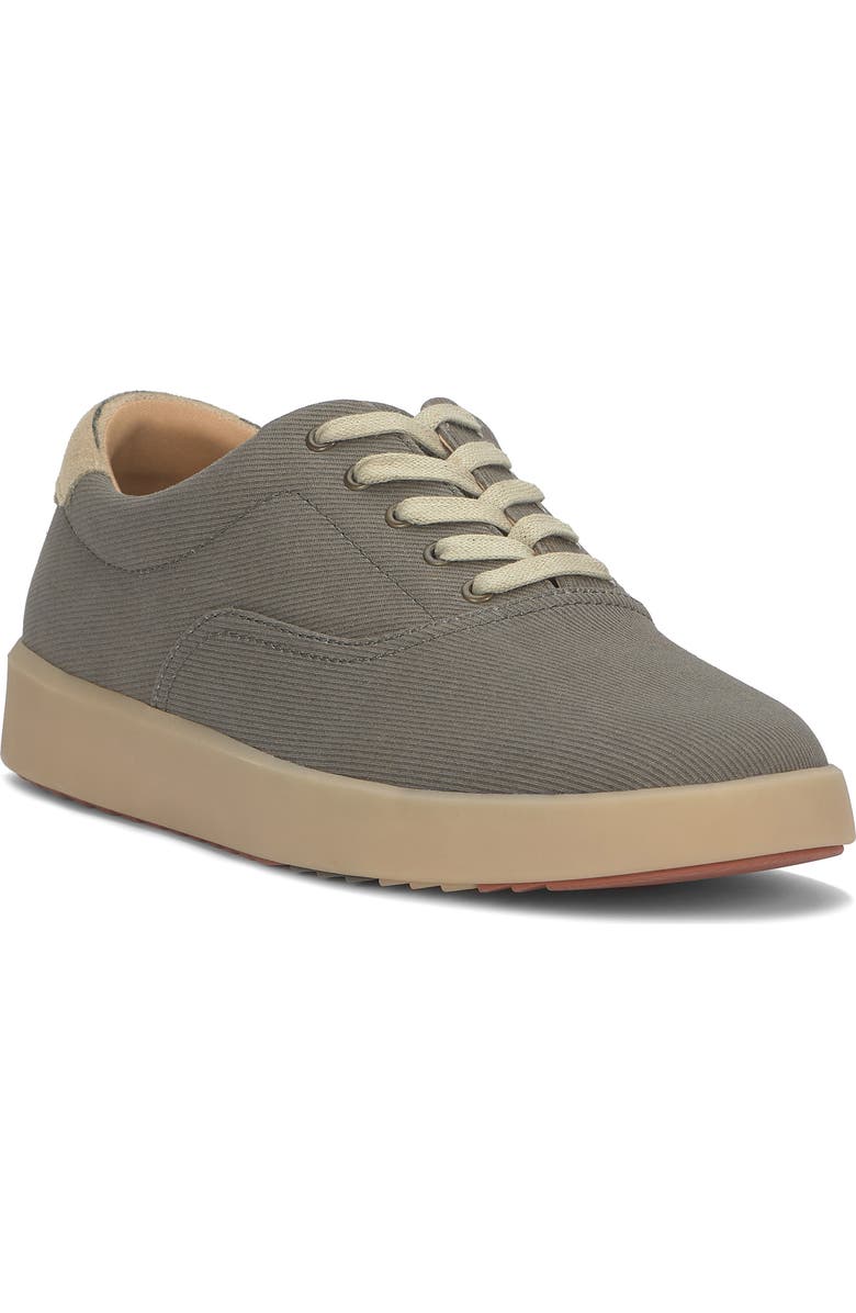 https://n.nordstrommedia.com/it/ed946b03-e894-4fde-bfad-54a6434d581e.jpeg?crop=pad&trim=color&w=780&h=1196
