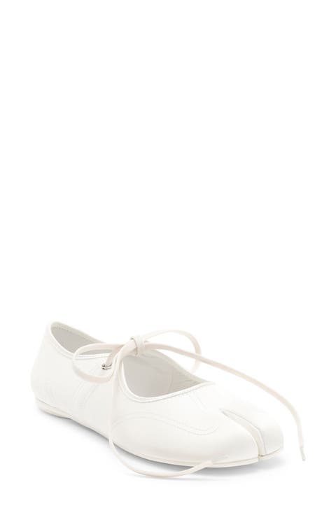 Saturna Split Toe Mary Jane Flat (Women)