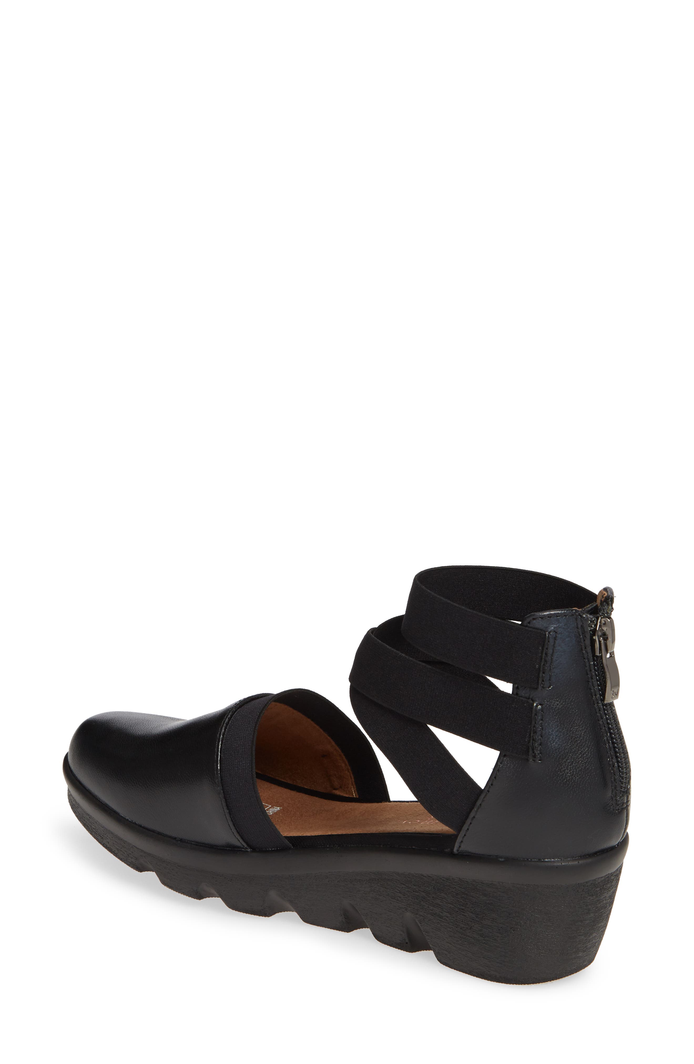 bernie mev. Sigal Wedge Pump, Alternate, color, 