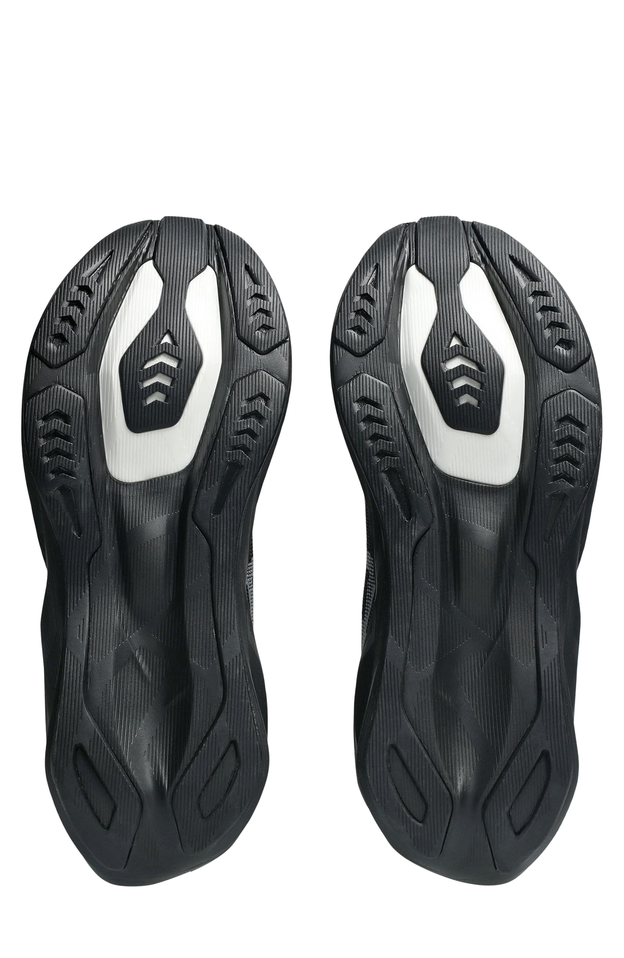 Novablast 6 Running Shoe, Alternate, color, BLACK/ BLACK