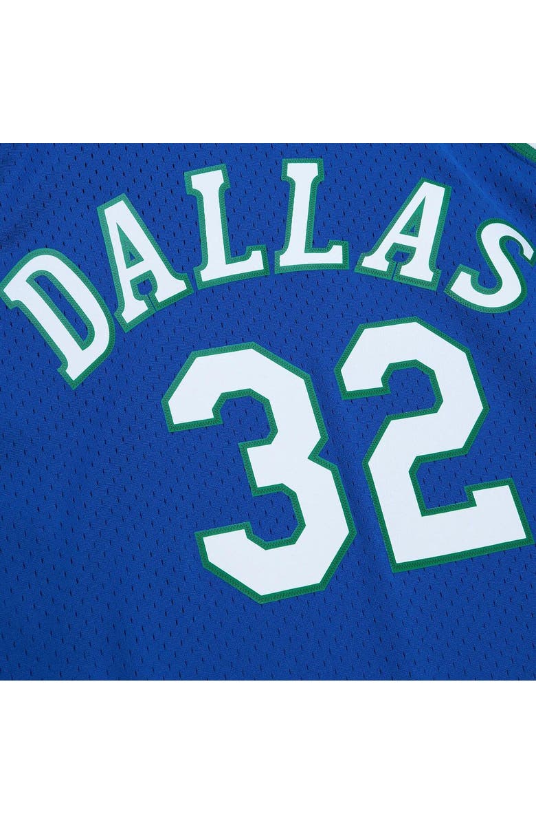 Mitchell & Ness Men's Mitchell & Ness Jamal Mashburn Blue Dallas Mavericks 2001/02 Hardwood Classics Swingman Jersey, Alternate, color, 