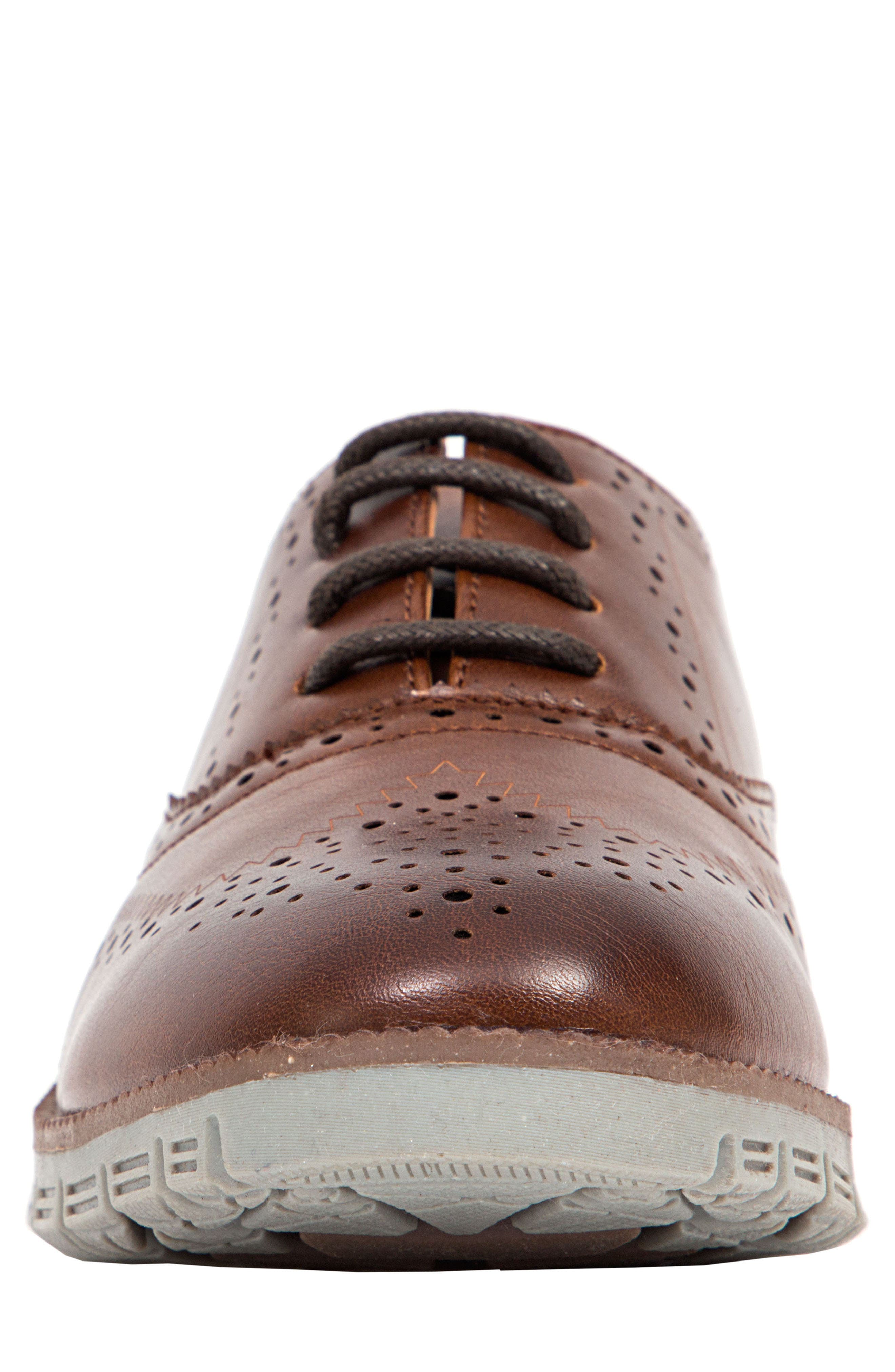 Deer Stags Benton Jr. Classic Lace-Up Wingtip Hybrid Sneaker Dress Comfort Oxford, Alternate, color, Brown/Grey