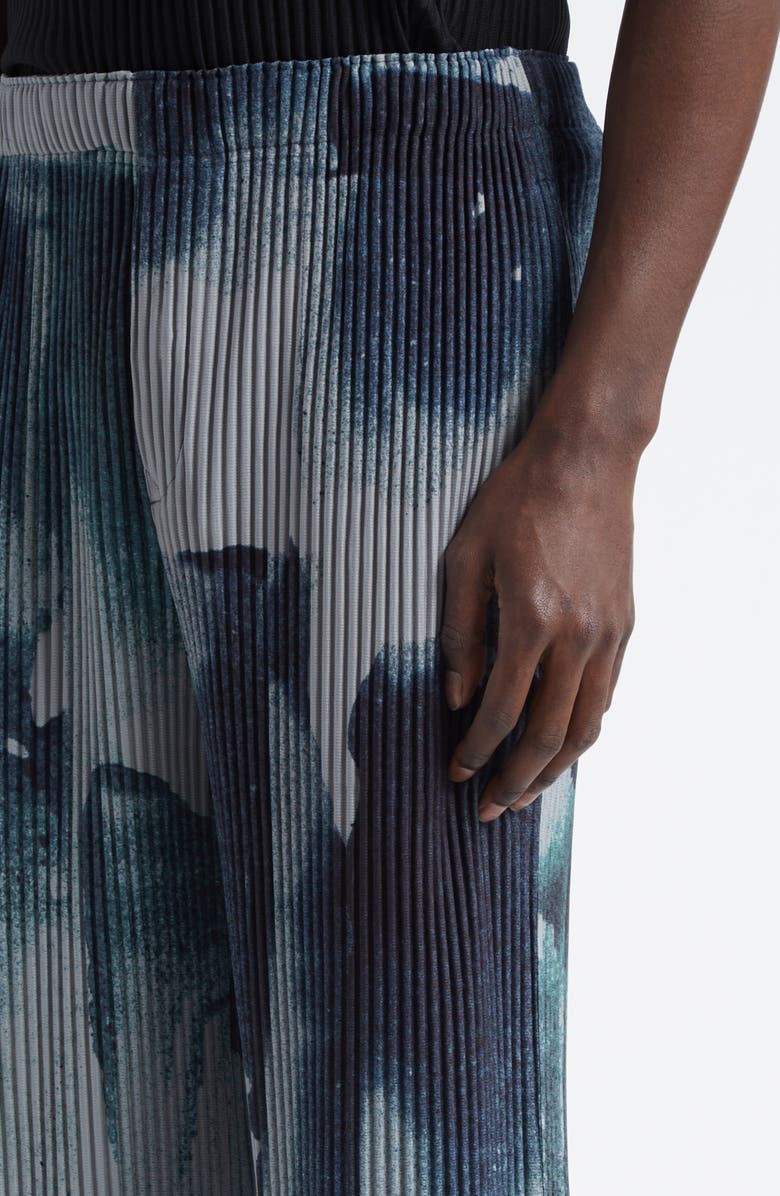 Homme Plissé Issey Miyake Wind Walk Pleated Straight Leg Pants, Alternate, color, Gray