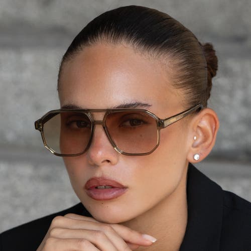 Freyrs Eyewear Billie Aviator Sunglasses In Gold