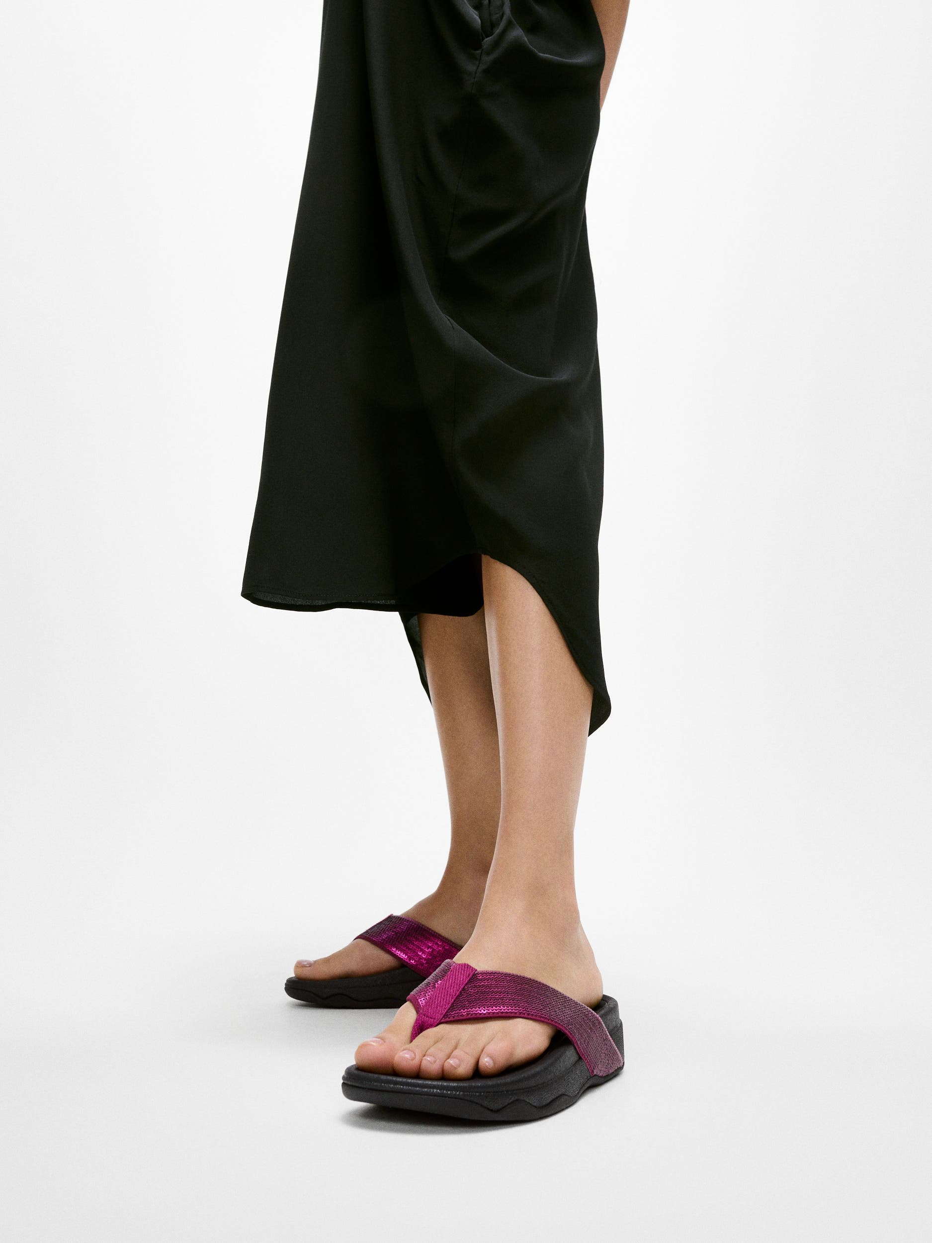 FitFlop Surfa Sequin Toe Post Sandals, Alternate, color, Ruby