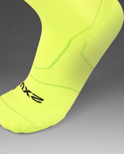 2xu Vectr Light Cushion Crew Socks In Green