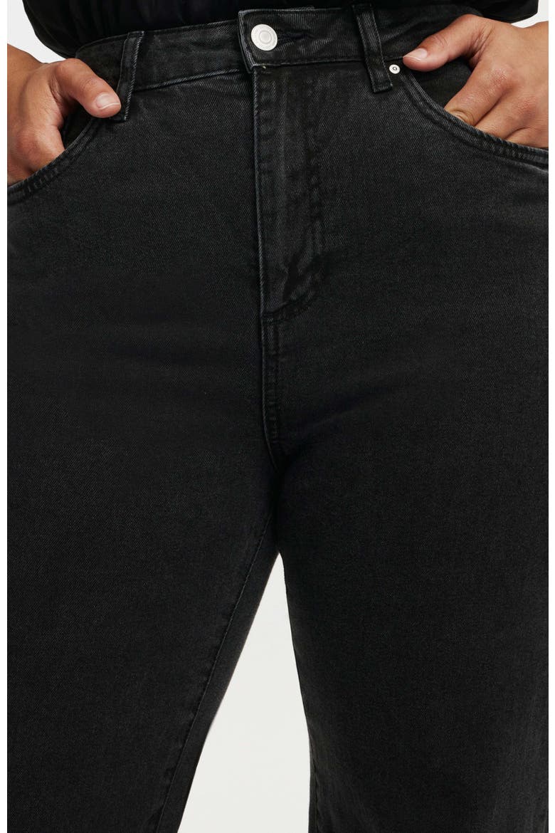Women's Curvy Stretch Straight Jean, Alternate, color, Graphite Black