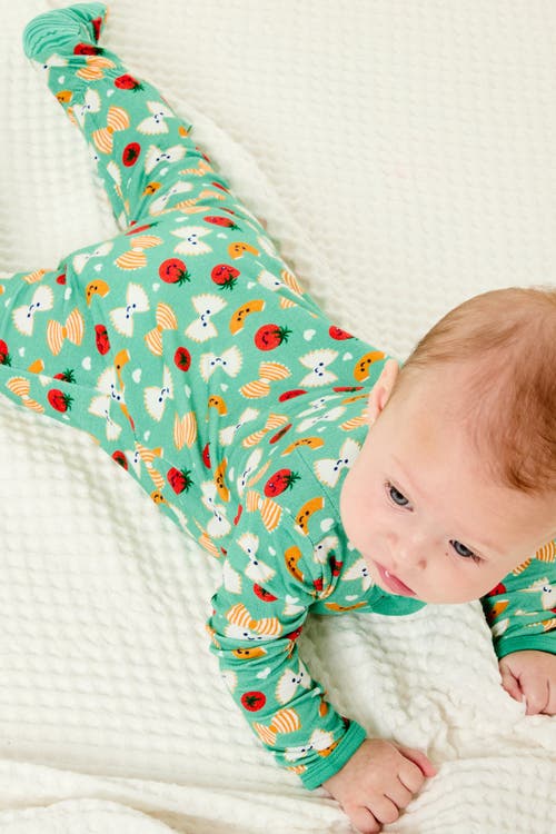 Clover Baby & Kids Soft & Stretchy Zipper Footie In Green