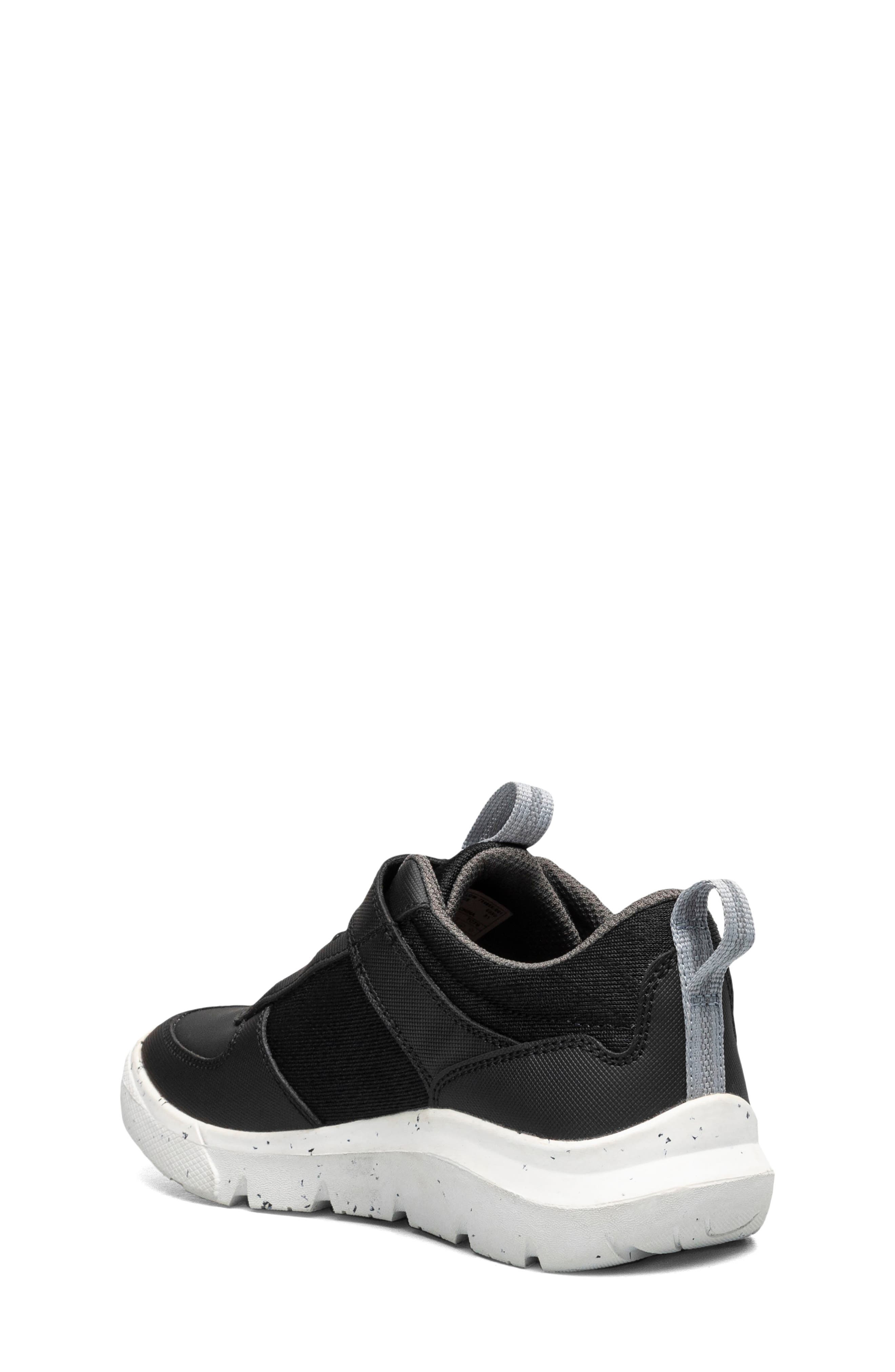 Bogs Skyline Kicker Water Resistant Sneaker, Alternate, color, Black