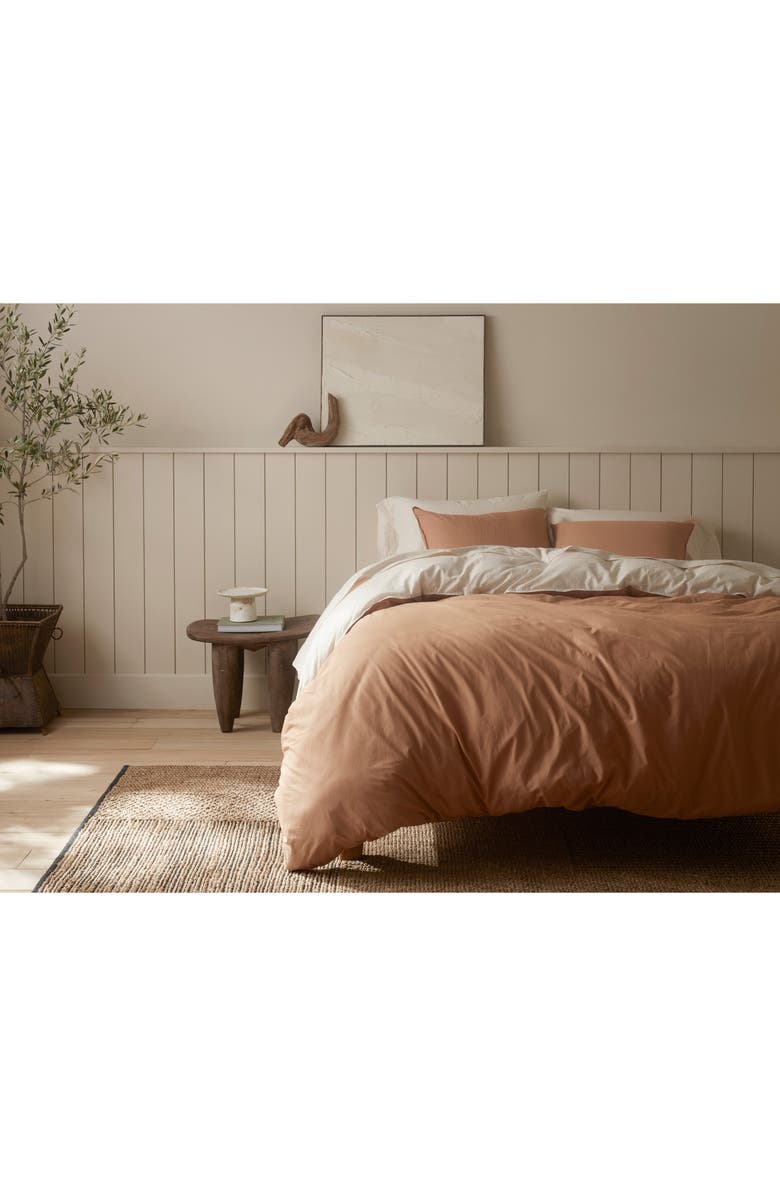Coyuchi Reversible Crinkled Organic Cotton Percale Duvet Cover, Alternate, color,