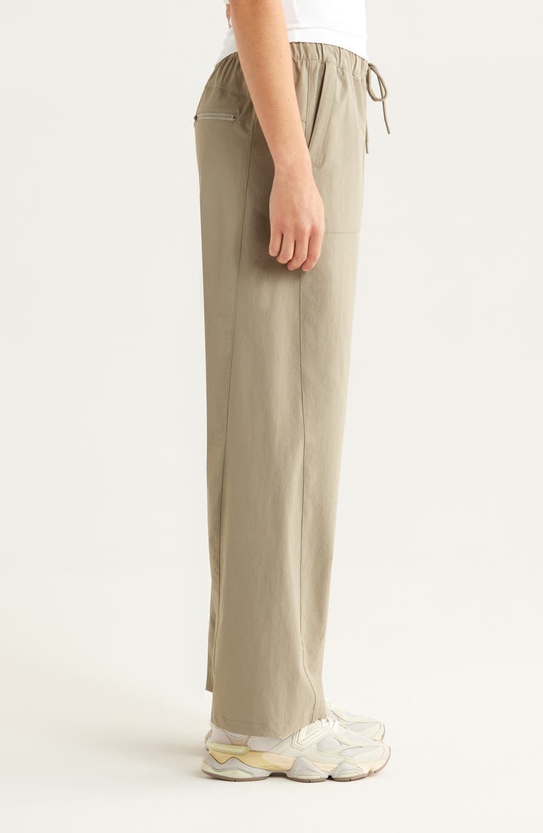 Zella Navigator Utility Pants, Alternate, color, Green Vetiver