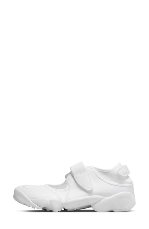 Air Rift Breathe Sneaker (Women)