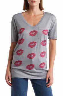 GO COUTURE Deep V-Neck Boyfriend Tee