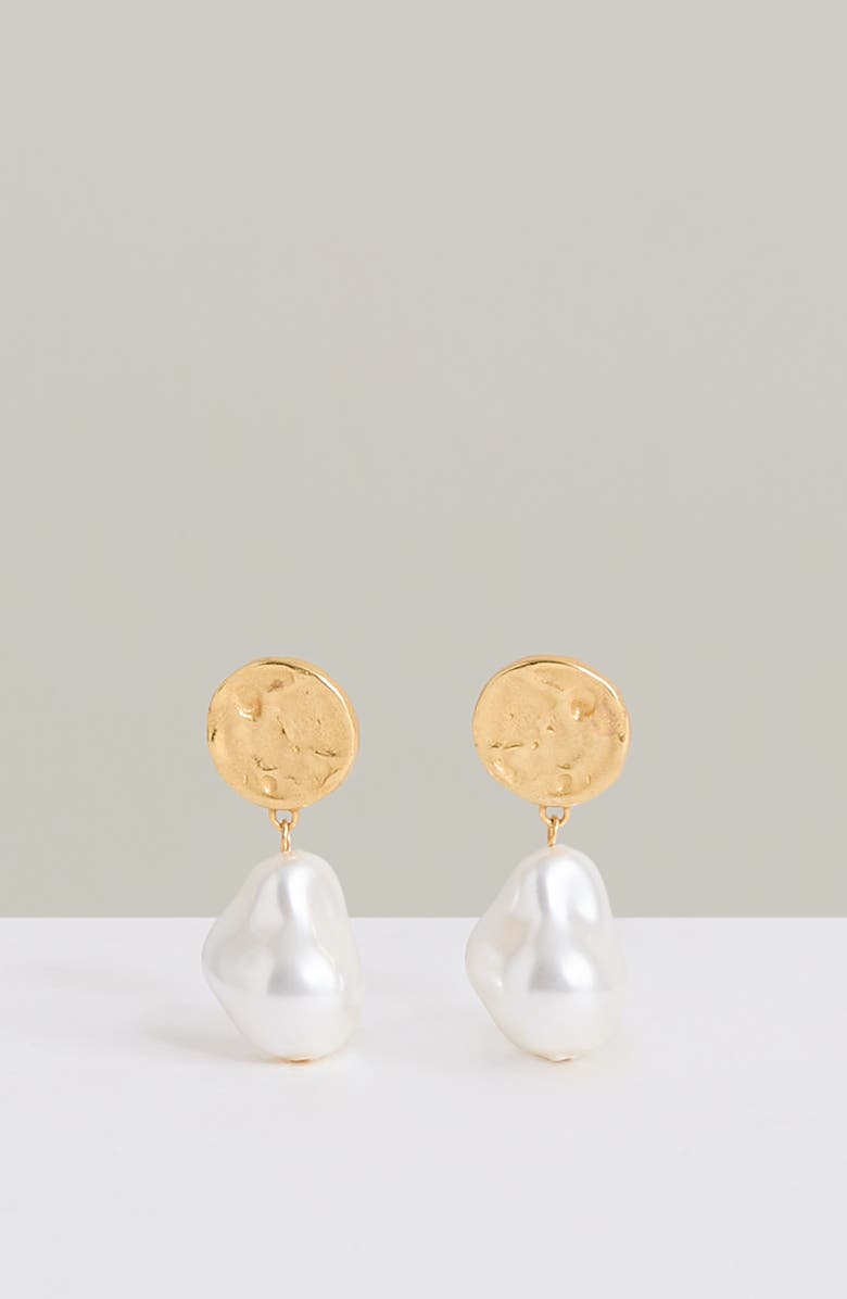 Reiss Maya Molten Faux Pearl Drop Earrings, Alternate, color, Gold Tone/ Pearl