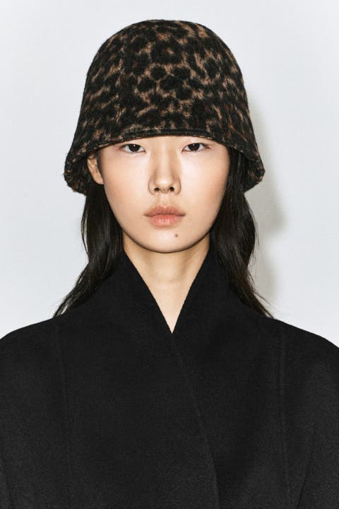 Sculpted Wool Bucket Hat