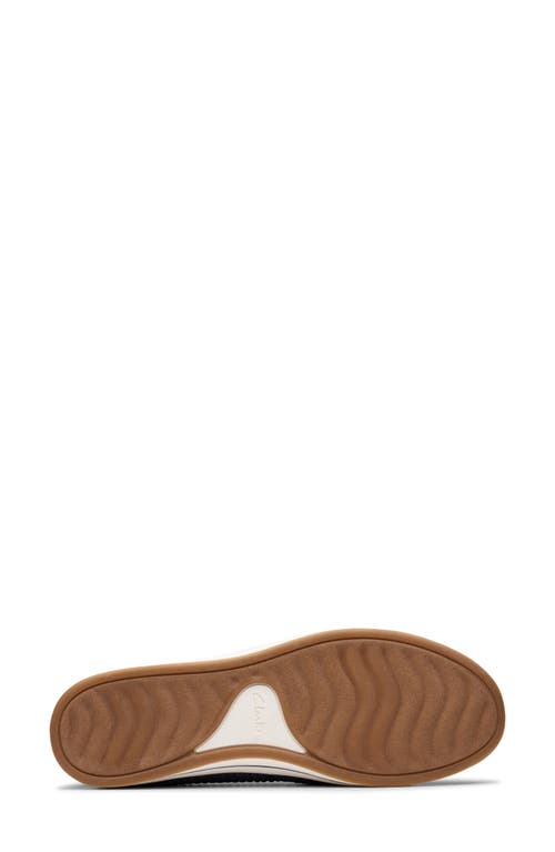 Clarks Breeze Stretch In Blue