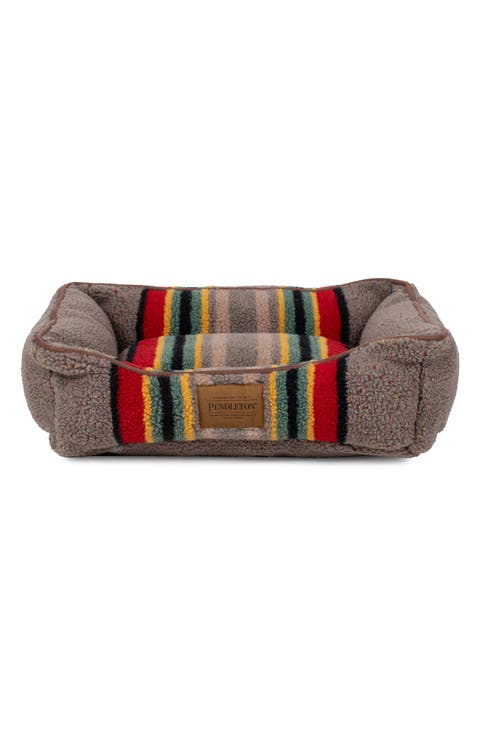 Vintage Camp Fleece Kuddler Pet Bed