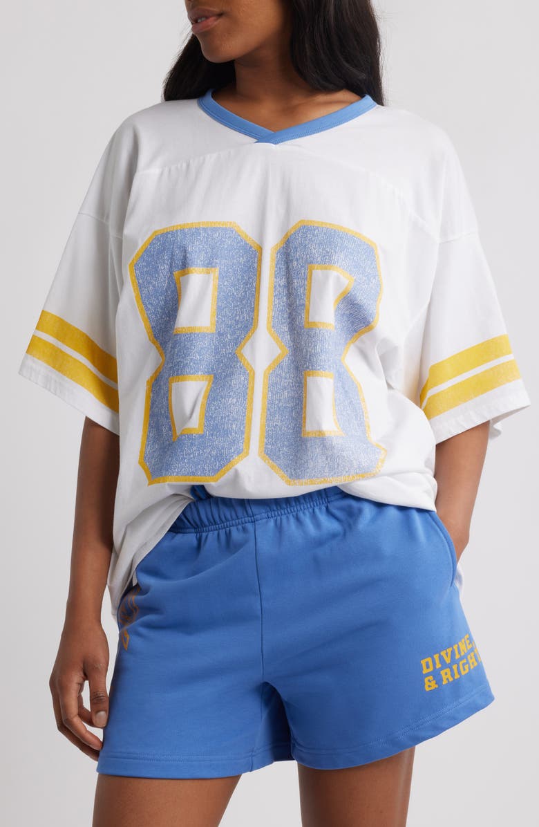 THE MAYFAIR GROUP Angel Track Oversized Cotton Graphic T-Shirt, Main, color, 