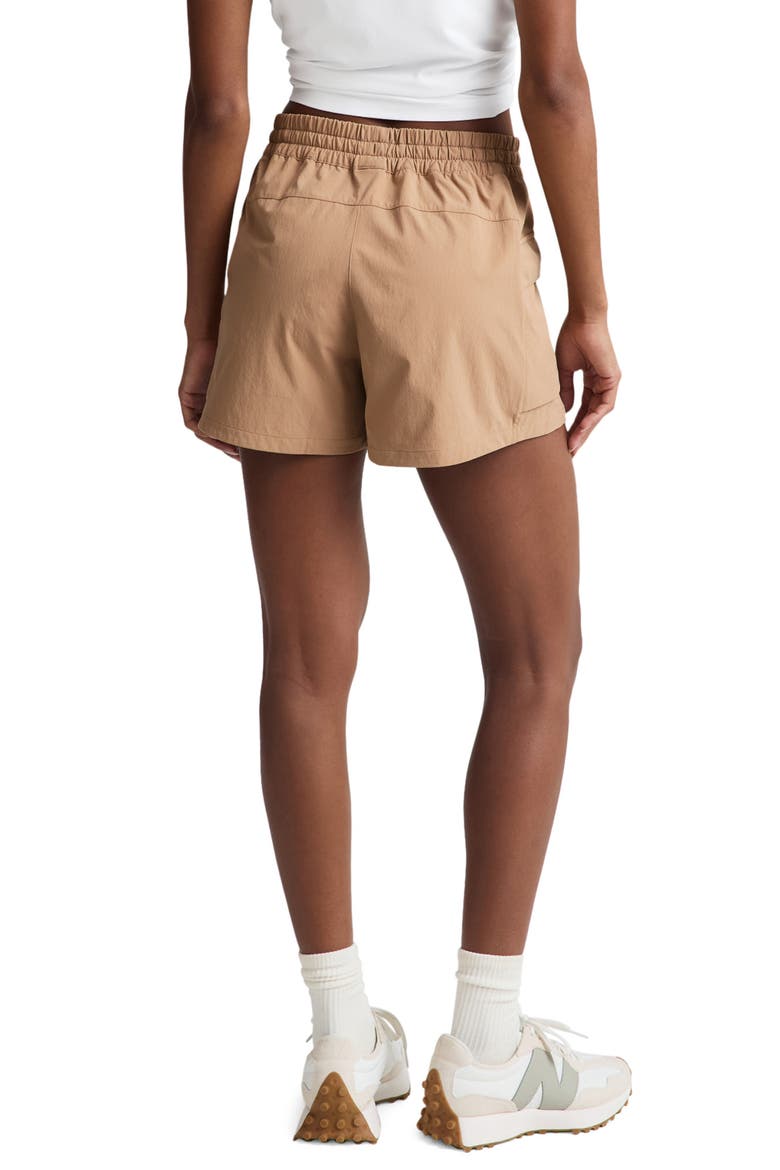 Peak 3-Inch Cargo Shorts, Alternate, color, CAMEL