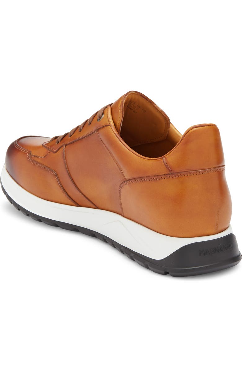 Magnanni Fado Leather Sneaker, Alternate, color, Cuero