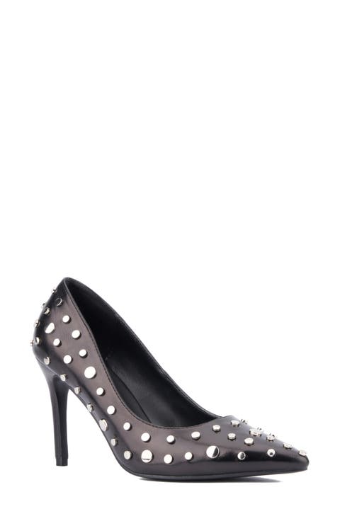 Zoelle Studded Pump (Women)