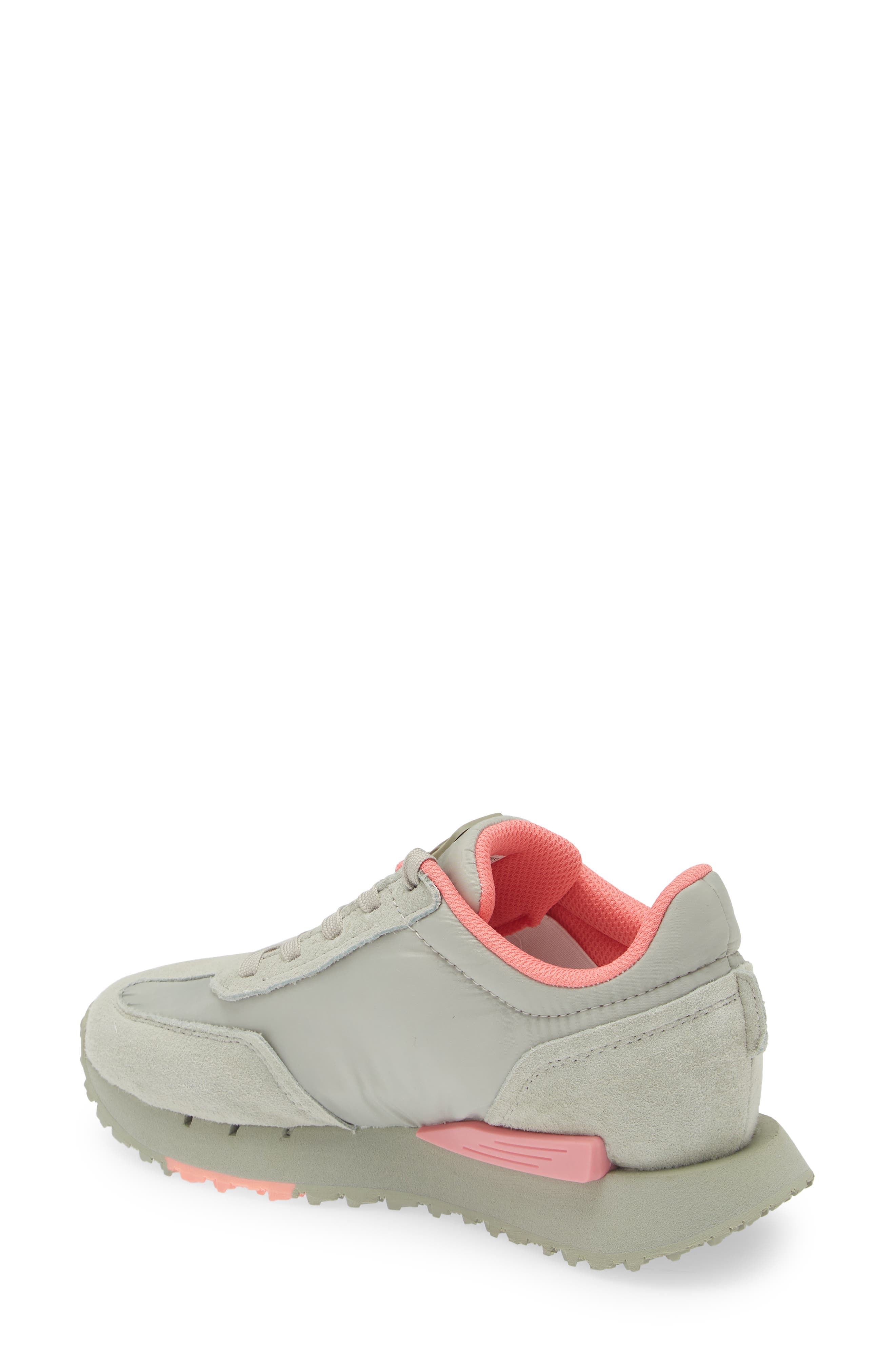 SKECHERS Upper Cut Classic Jogger Sneaker, Alternate, color, 