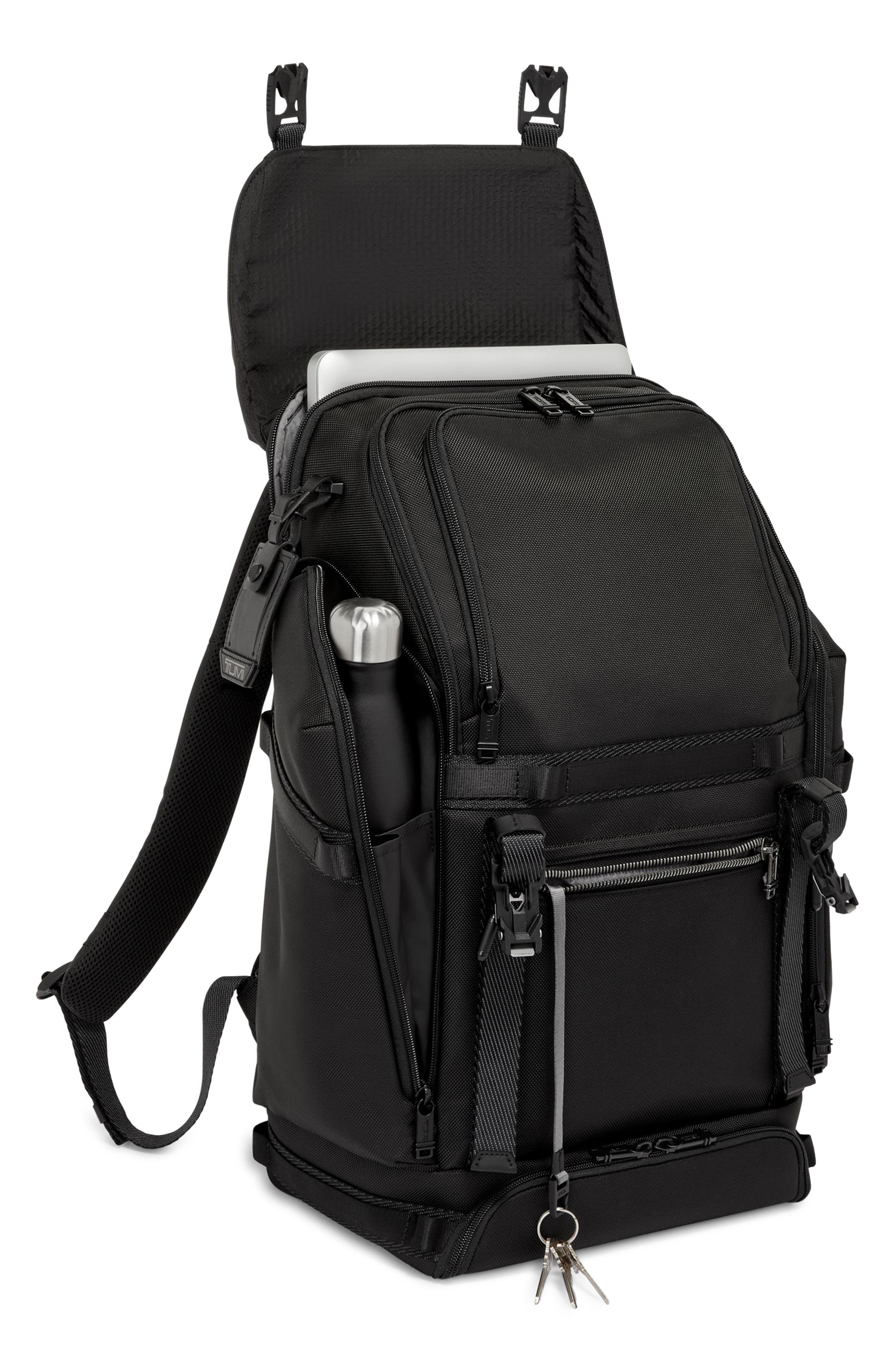 TUMIリュック TUMI Expedition Flap Backpack | Nordstrom