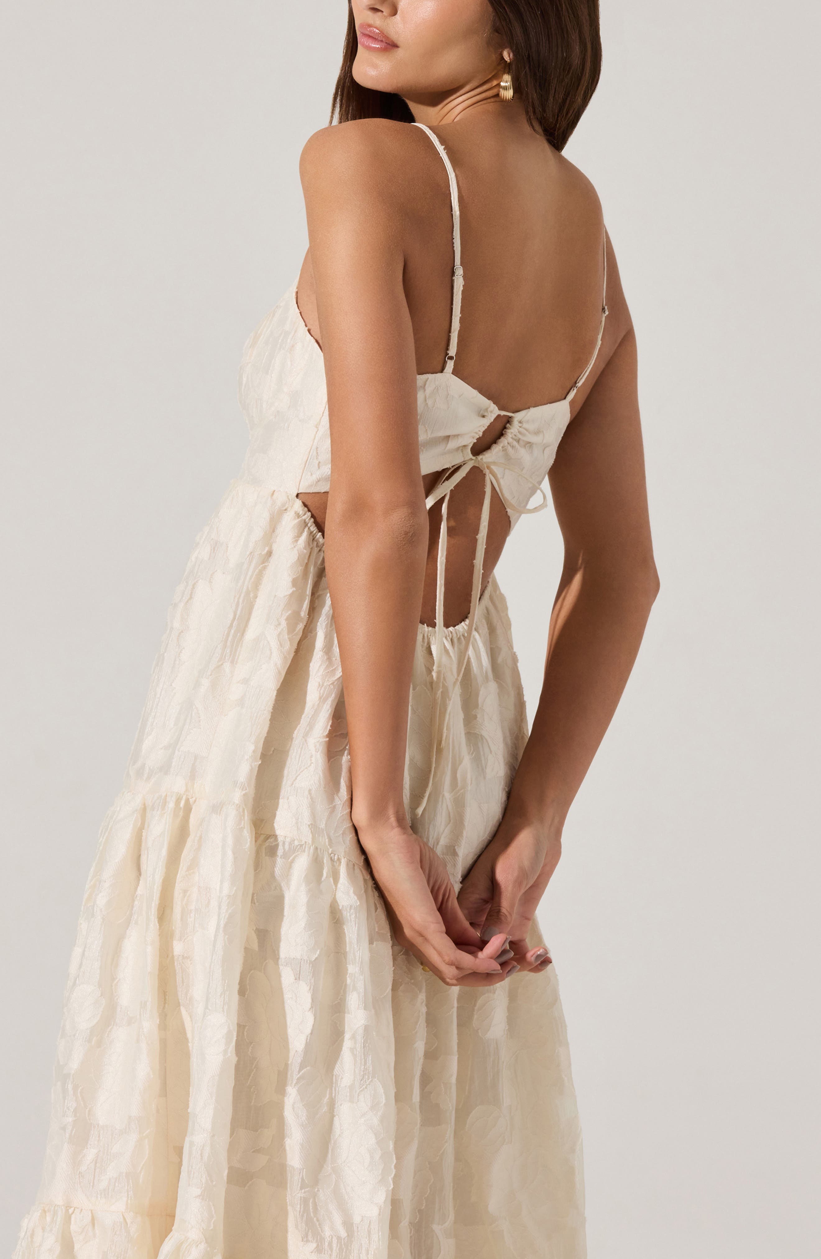 cream chiffon floral tiered maxi dress WESTFADE Floral Print Chiffon V Neck Flutter Sleeve Tiered Ruffle Maxi Dress ,Cream,Summer,Cottage Core,Flowy,Tea Party,Boho Western Nashville Country Outfit