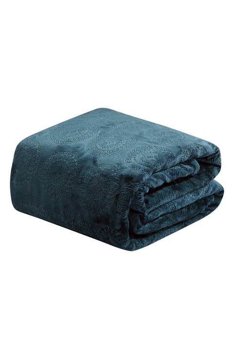 Super Soft Micro Plush Throw Blanket