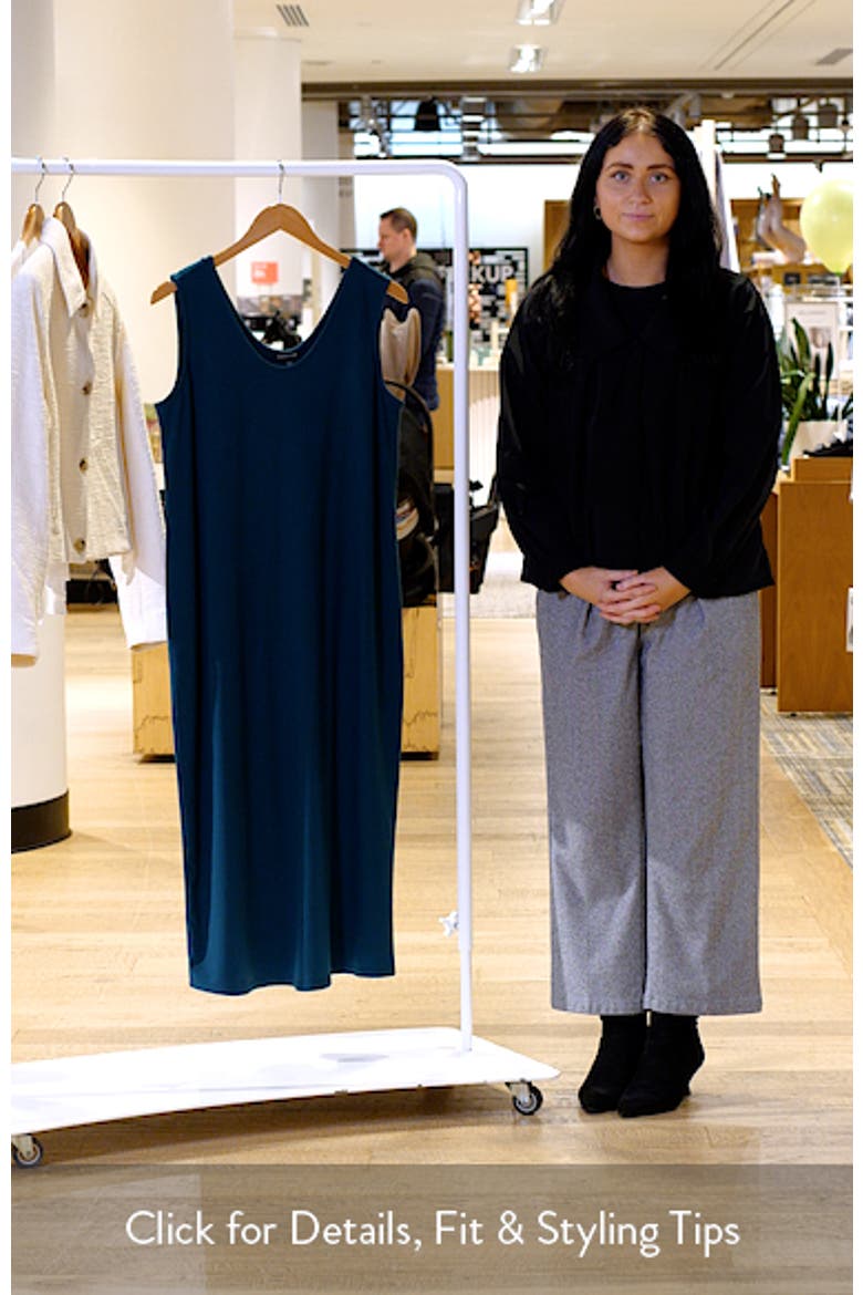 Sleeveless Shift Dress video