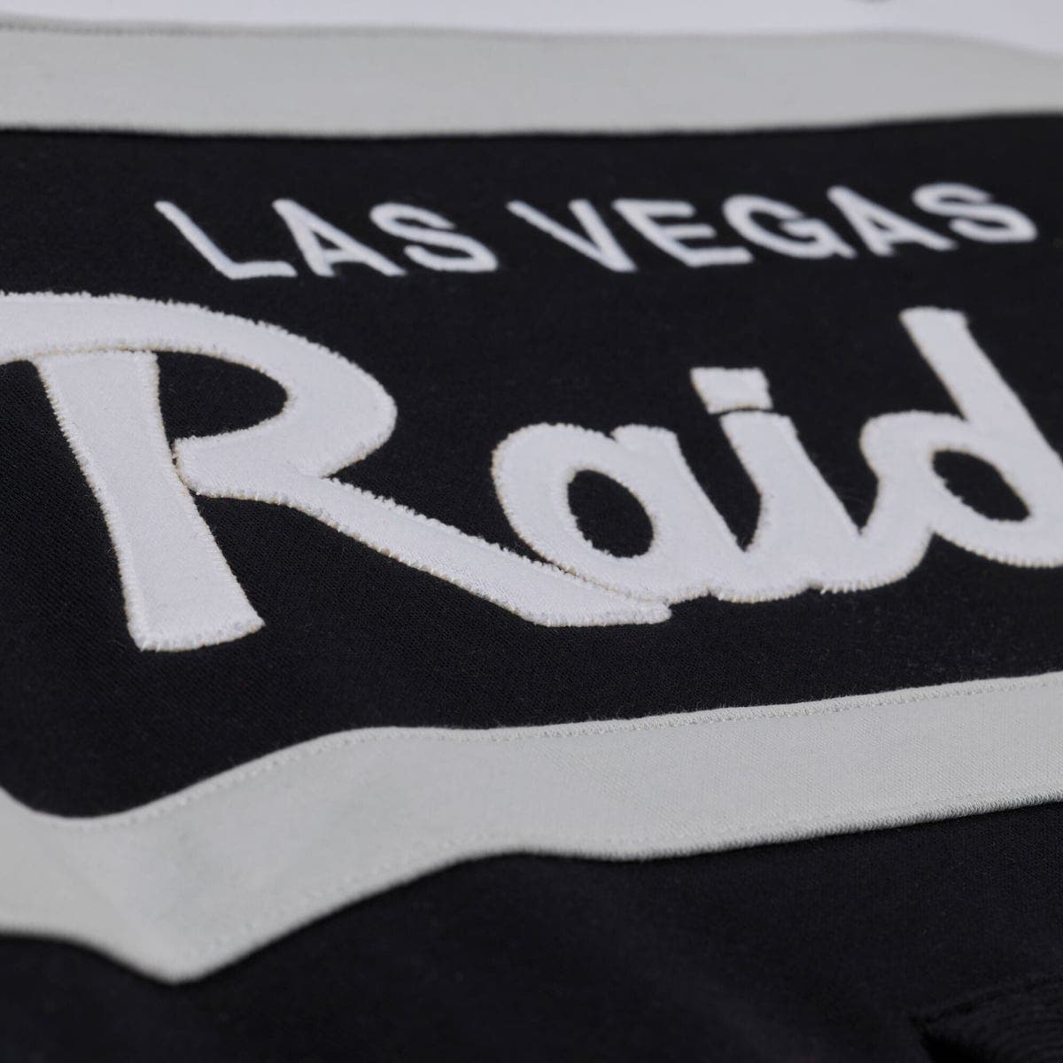 Mitchell & Ness Men's Black Mitchell & Ness Las Vegas Raiders Head ...