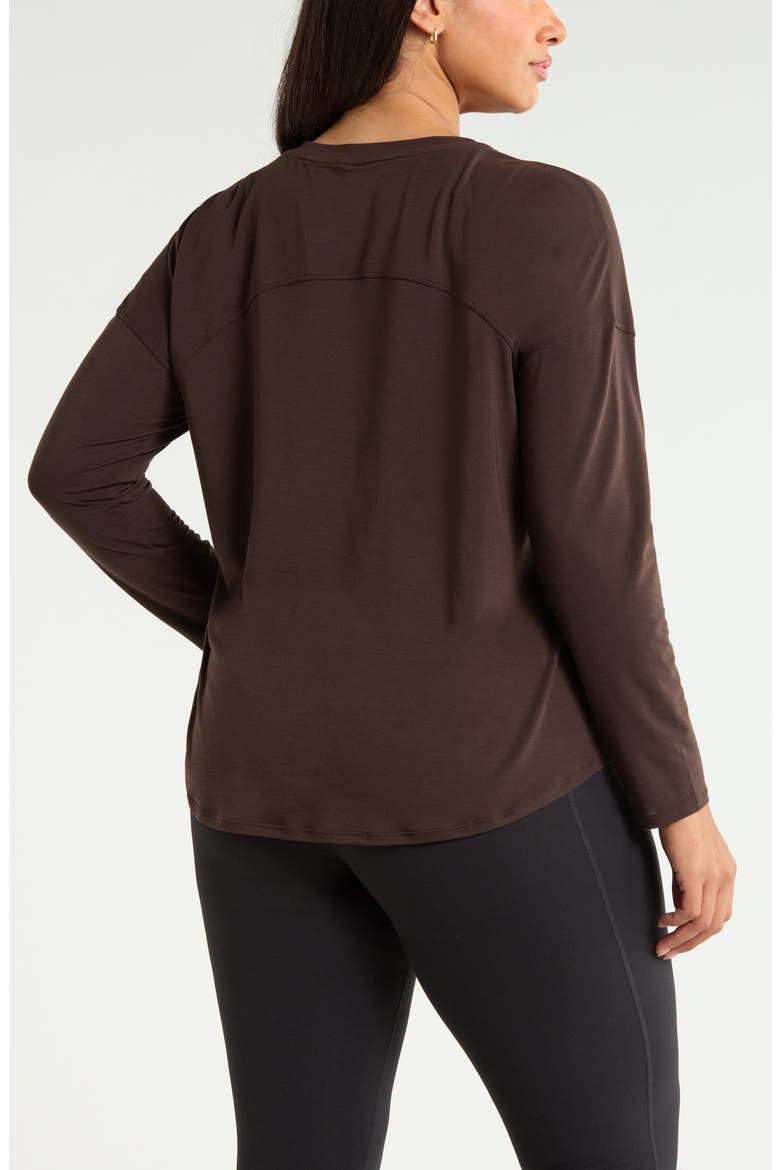 Breathe Long Sleeve Performance T-Shirt, Alternate, color, BROWN MOLE
