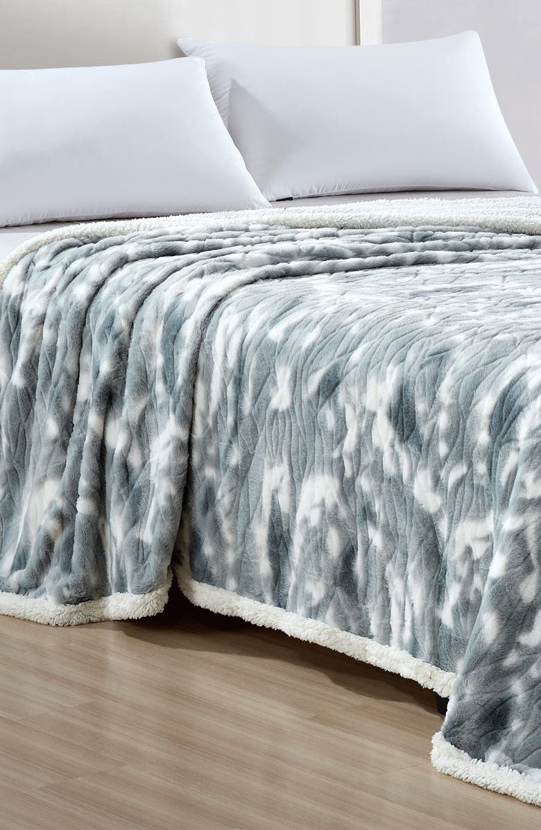 Luxury Home Alaska Faux Fur Blanket, Alternate, color, Grey