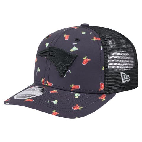 Men's New Era  Navy/Black New England Patriots Adventure Drinks Pattern 9SEVENTY Stretch-Snap Hat