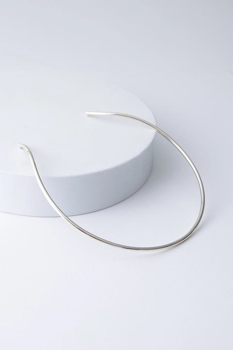 Sleek Silver Collar