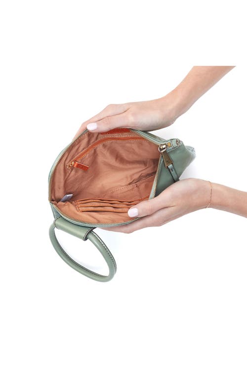 Hobo Sable Clutch In Green
